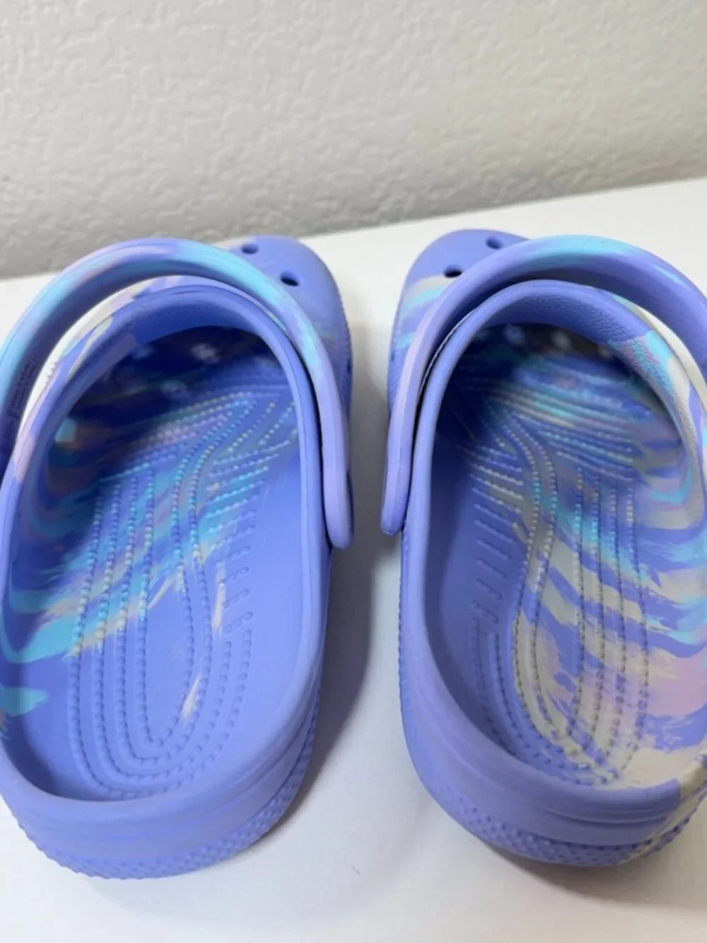 Crocs Kids Classic Marbled Clogs Moon Jelly Purple & Aqua {Size J 3} EUC!